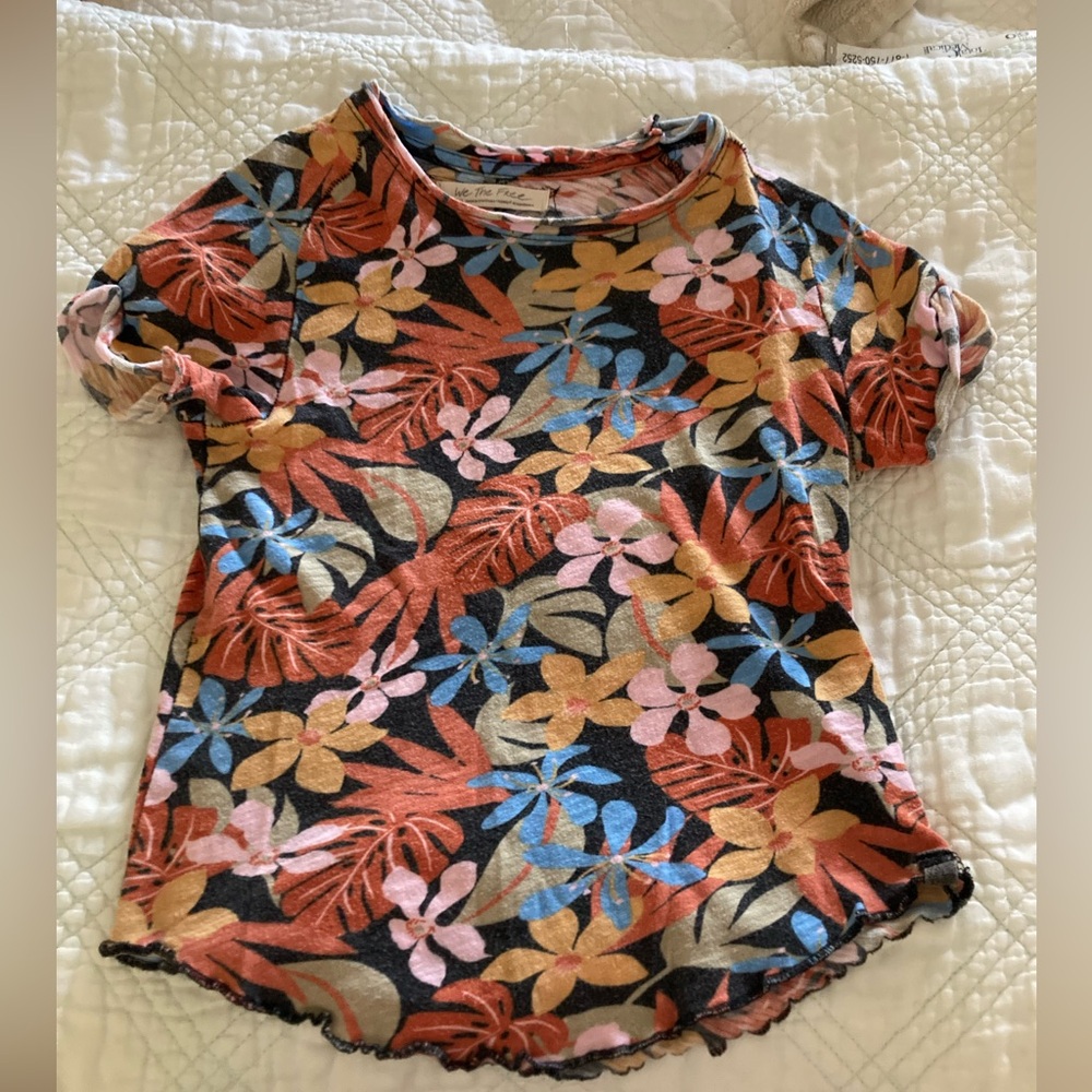 2/10.00 Free People Short Sleeve Floral T Shirt S